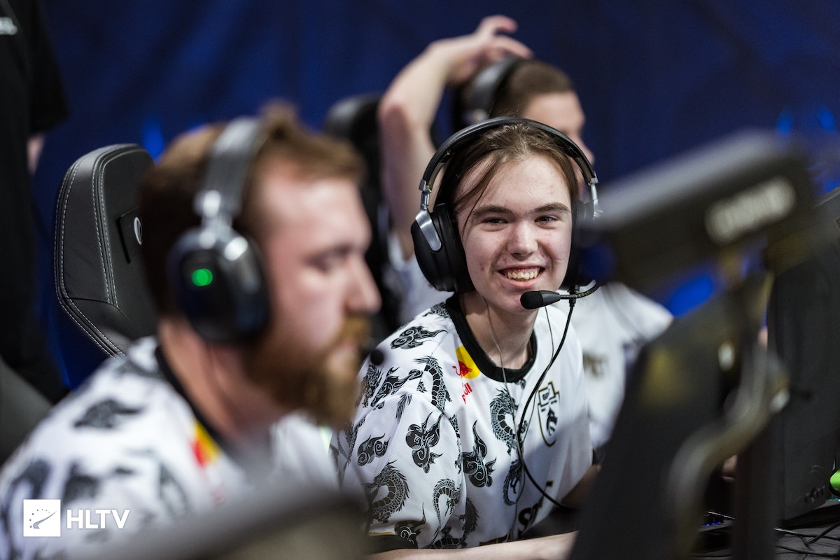 然而必须指 然而必须指