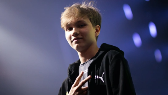 优秀中场球 优秀中场球