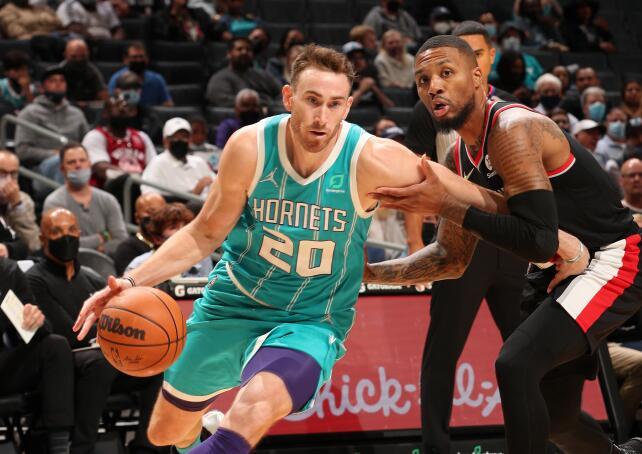 时刻捧起了 时刻捧起了