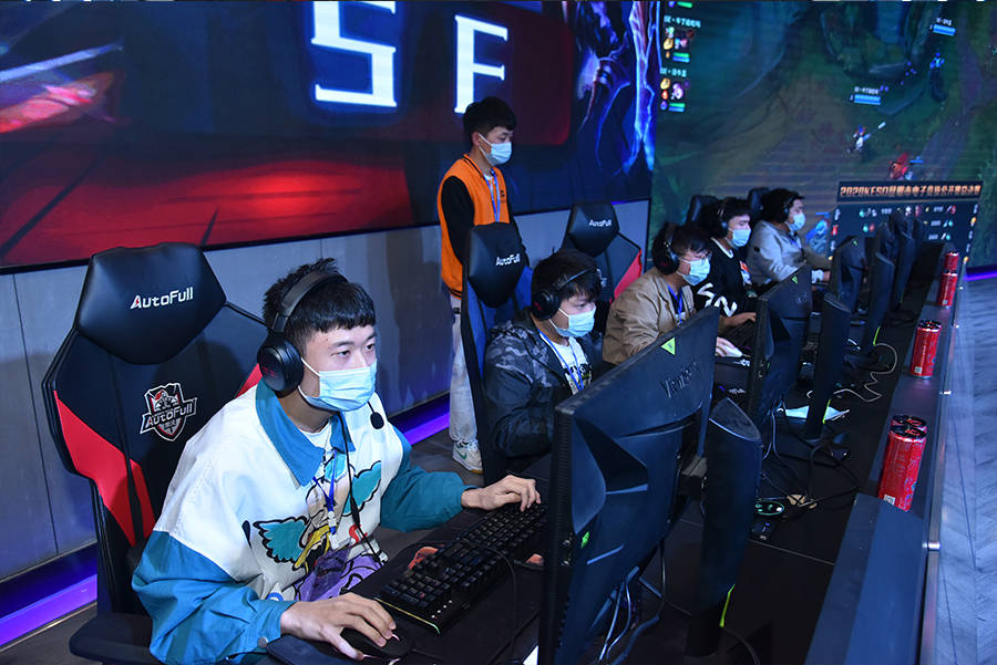 更在重塑竞 更在重塑竞