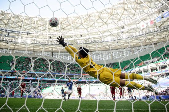 加下旋发球 加下旋发球